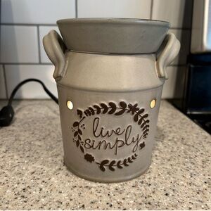 Full size Scentsy warmer